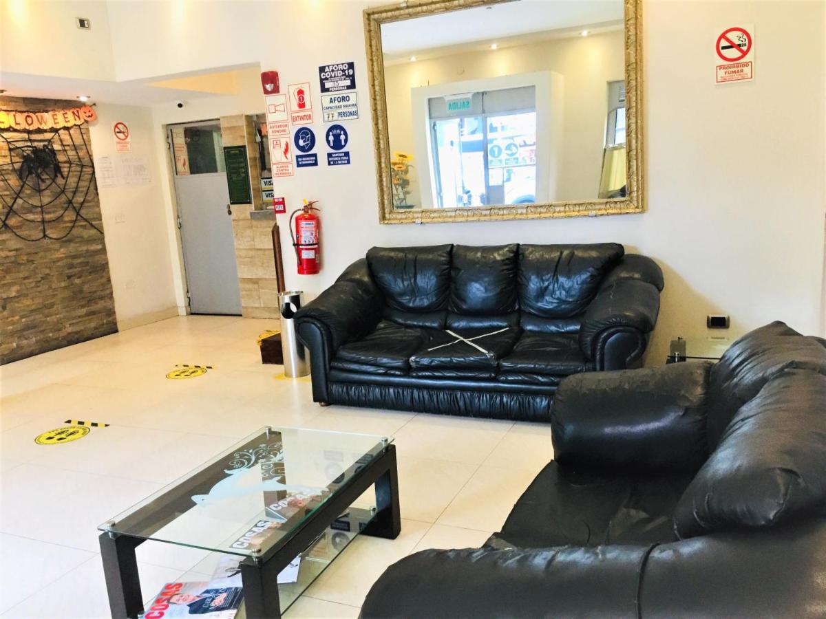 Carlos Tenaud Casa de hóspedes